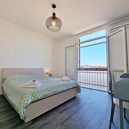 Sofia Venice ميستر