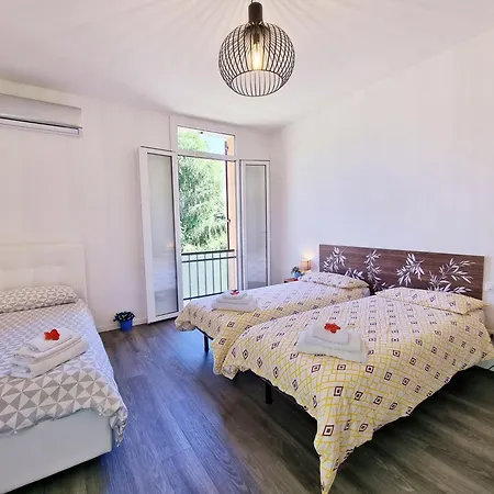 Konukevi Sofia Venice 3*
